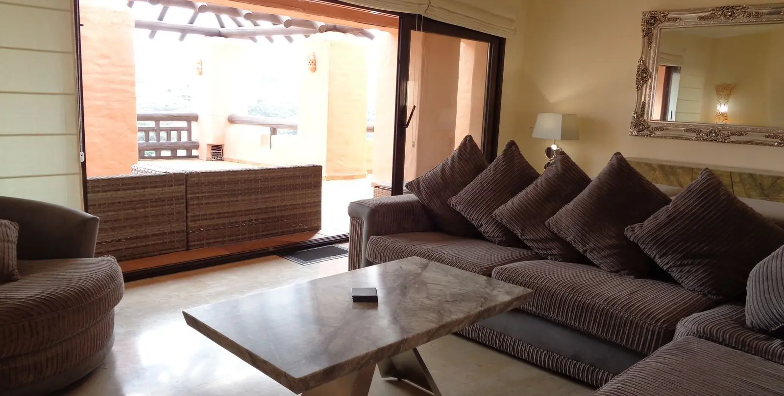 Sale of penthouse in La Duquesa 38
