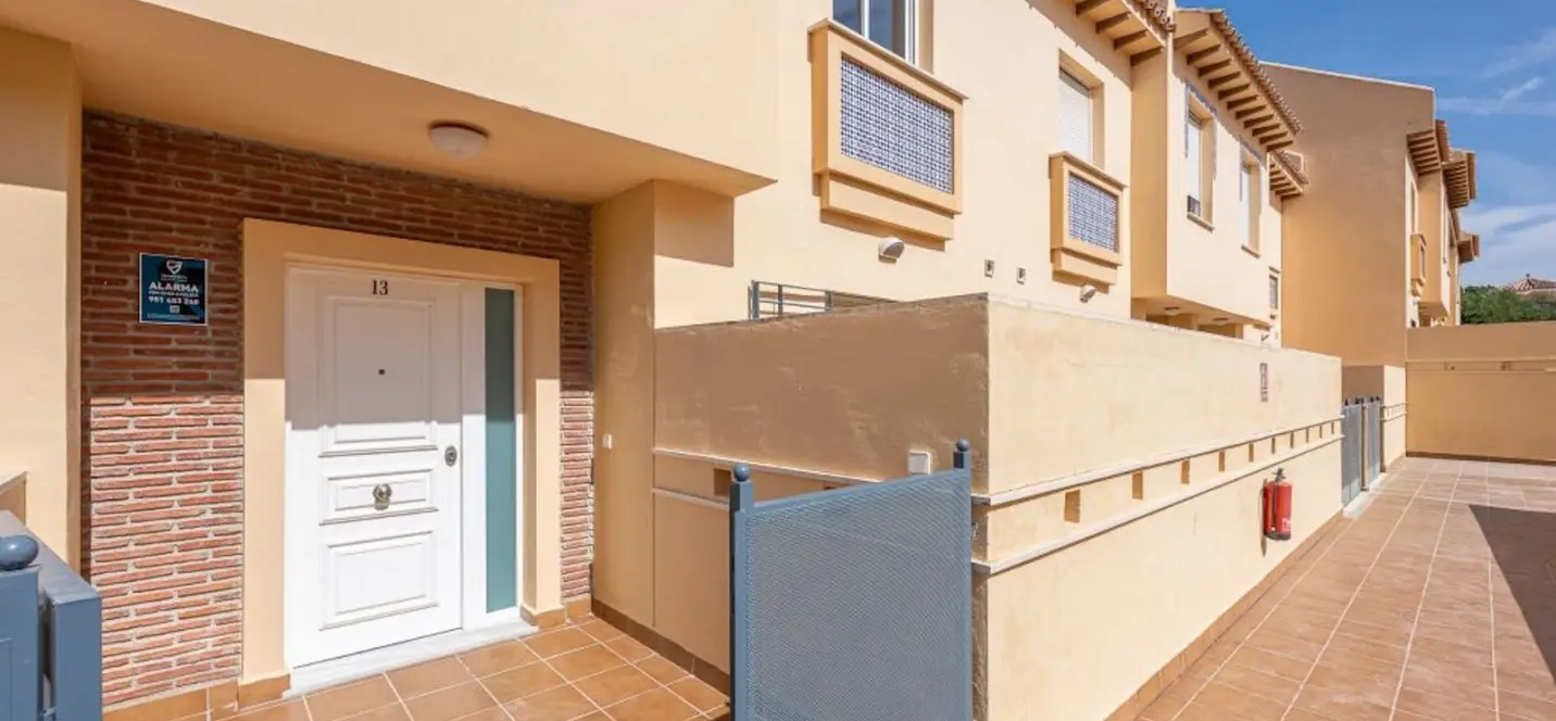 Sale of semi-detached house in Calahonda 0