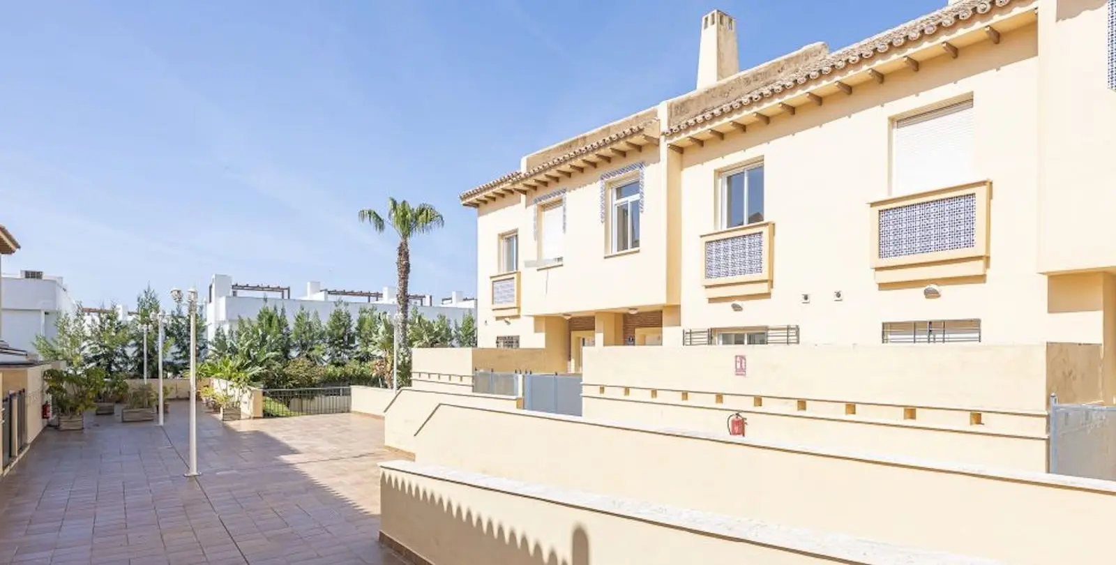 Sale of semi-detached house in Calahonda 3