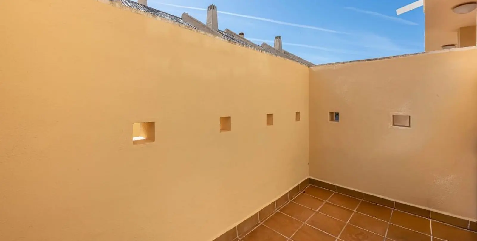 Sale of semi-detached house in Calahonda 10