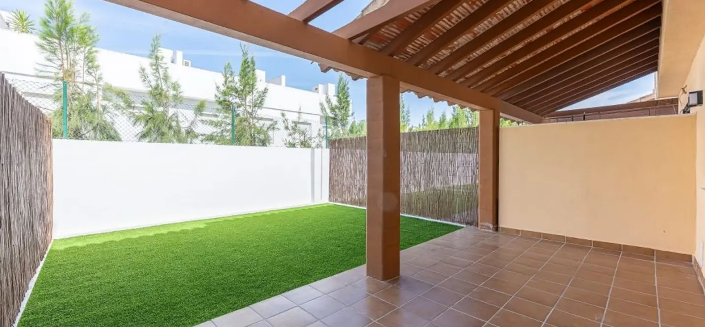 Sale of semi-detached house in Calahonda 0