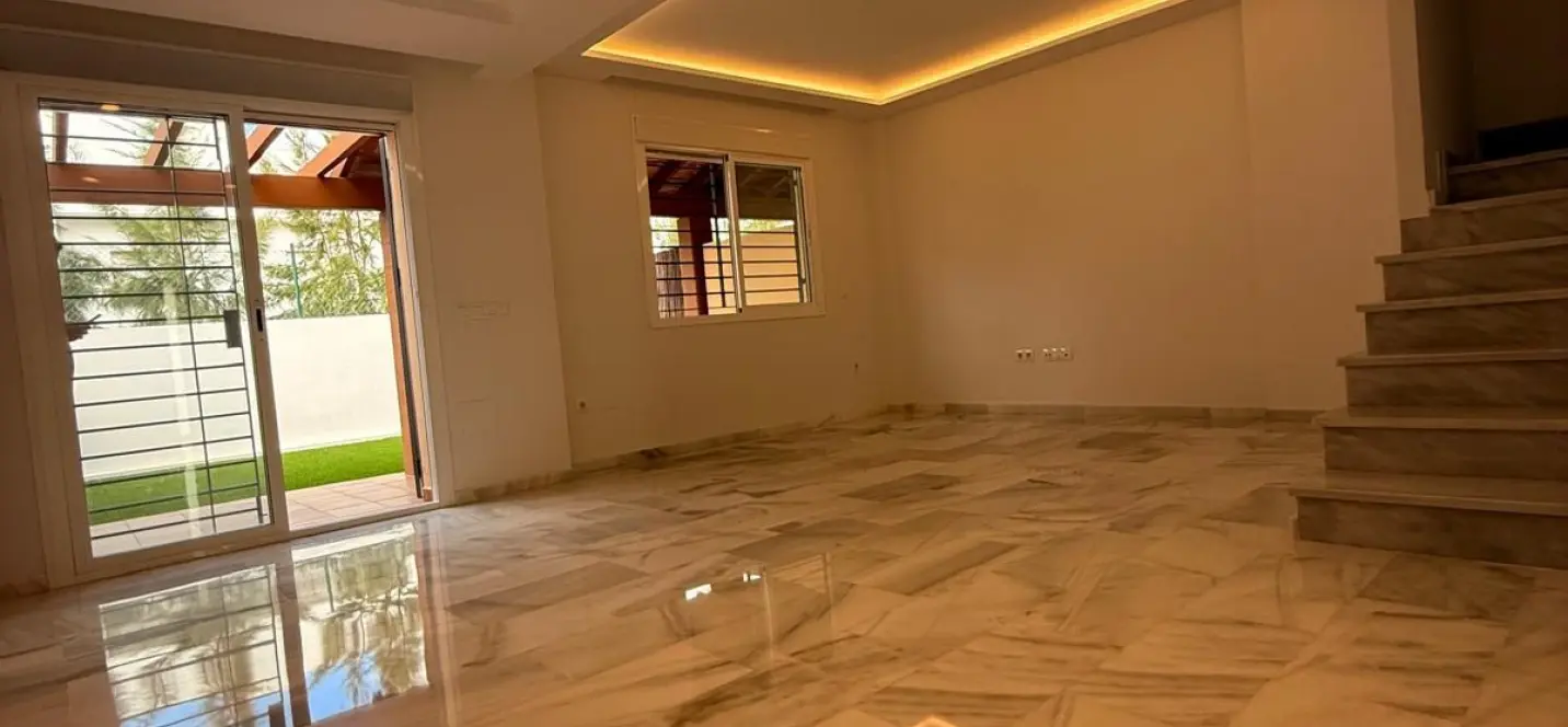 Sale of semi-detached house in Calahonda 3