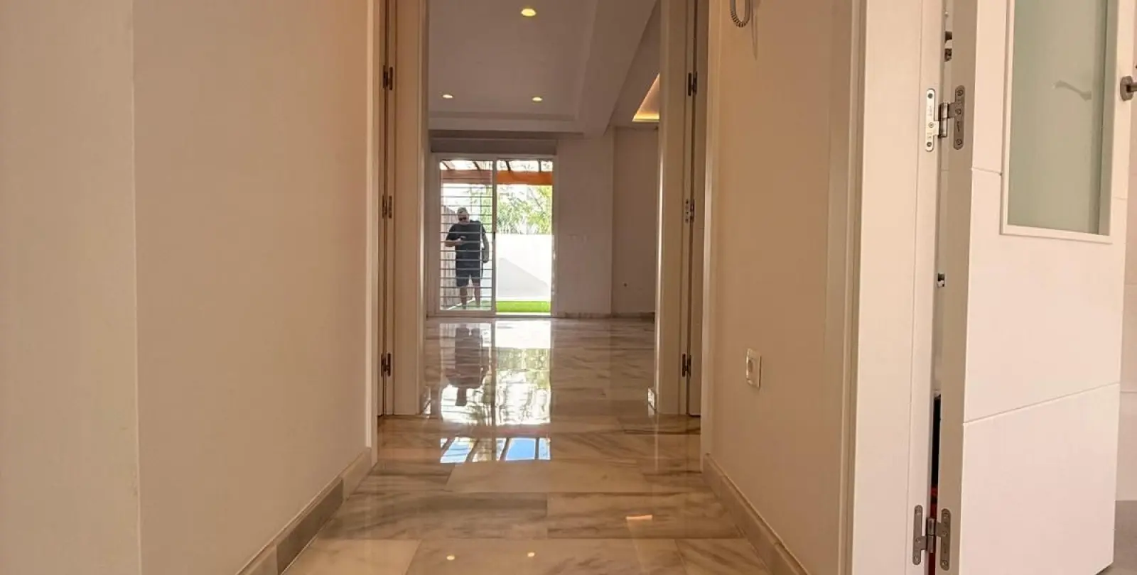 Sale of semi-detached house in Calahonda 9