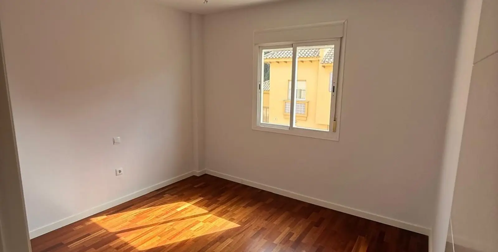 Sale of semi-detached house in Calahonda 13