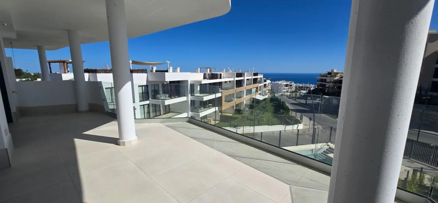 Продажа апартаментов на среднем этаже в Fuengirola 1