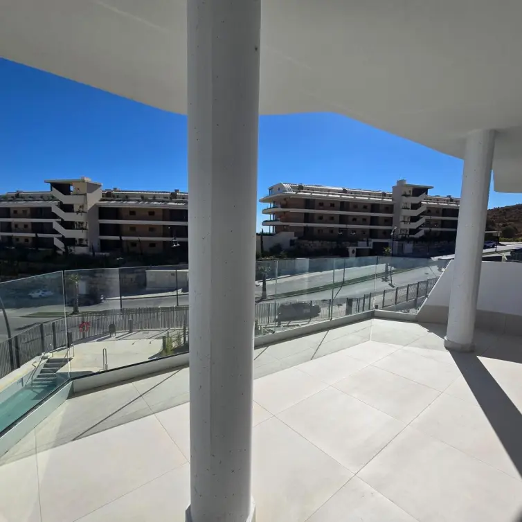 Продажа апартаментов на среднем этаже в Fuengirola