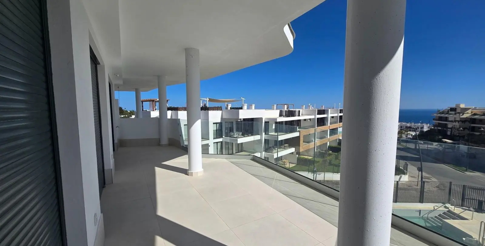 Sale of middle floor apartment in Fuengirola 4