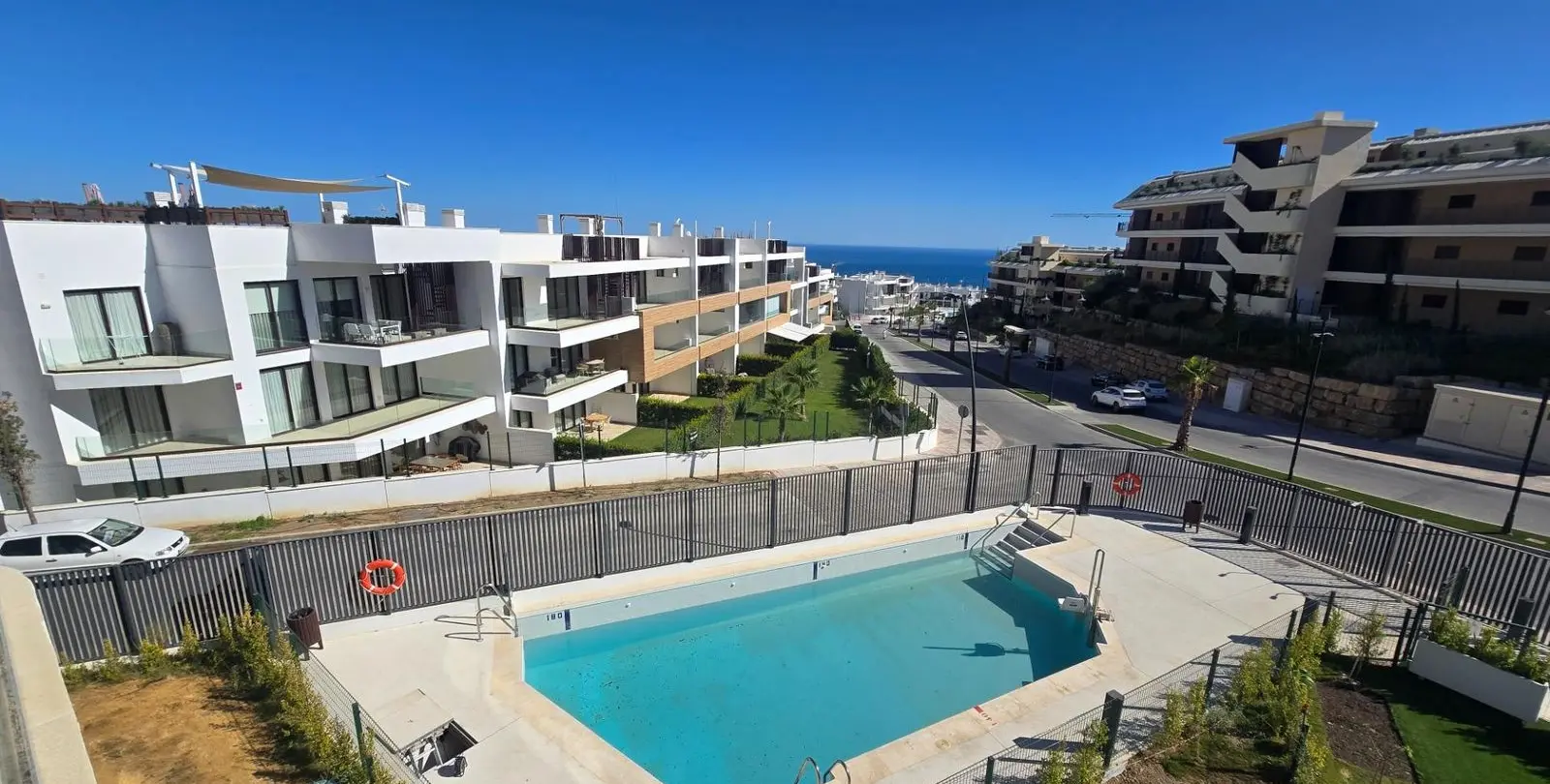 Sale of middle floor apartment in Fuengirola 5