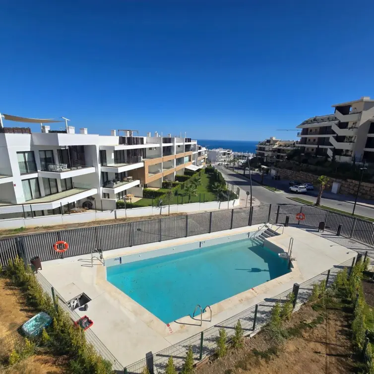 Продажа апартаментов на среднем этаже в Fuengirola