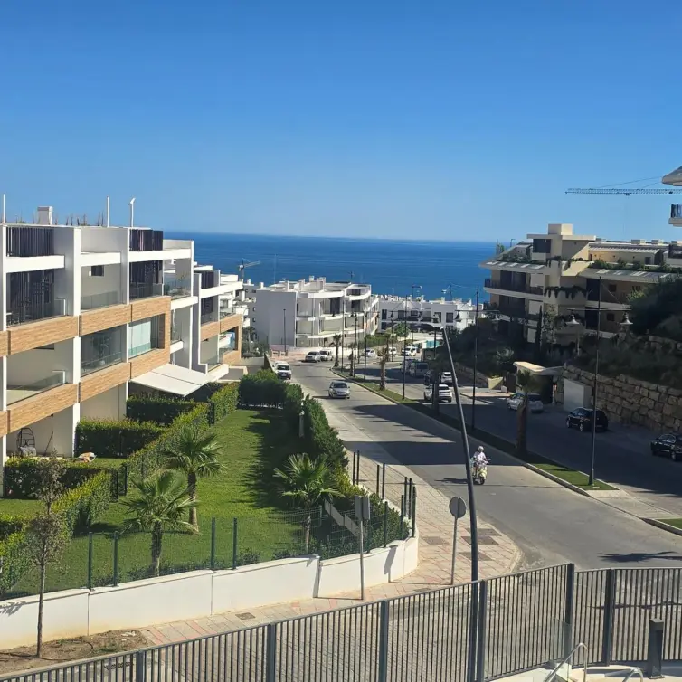 Продажа апартаментов на среднем этаже в Fuengirola