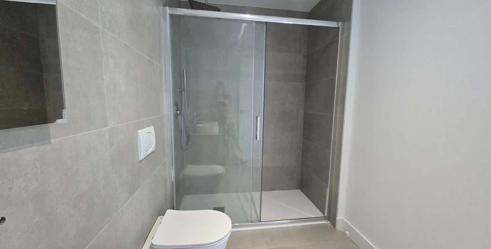 Sale of middle floor apartment in Fuengirola 20