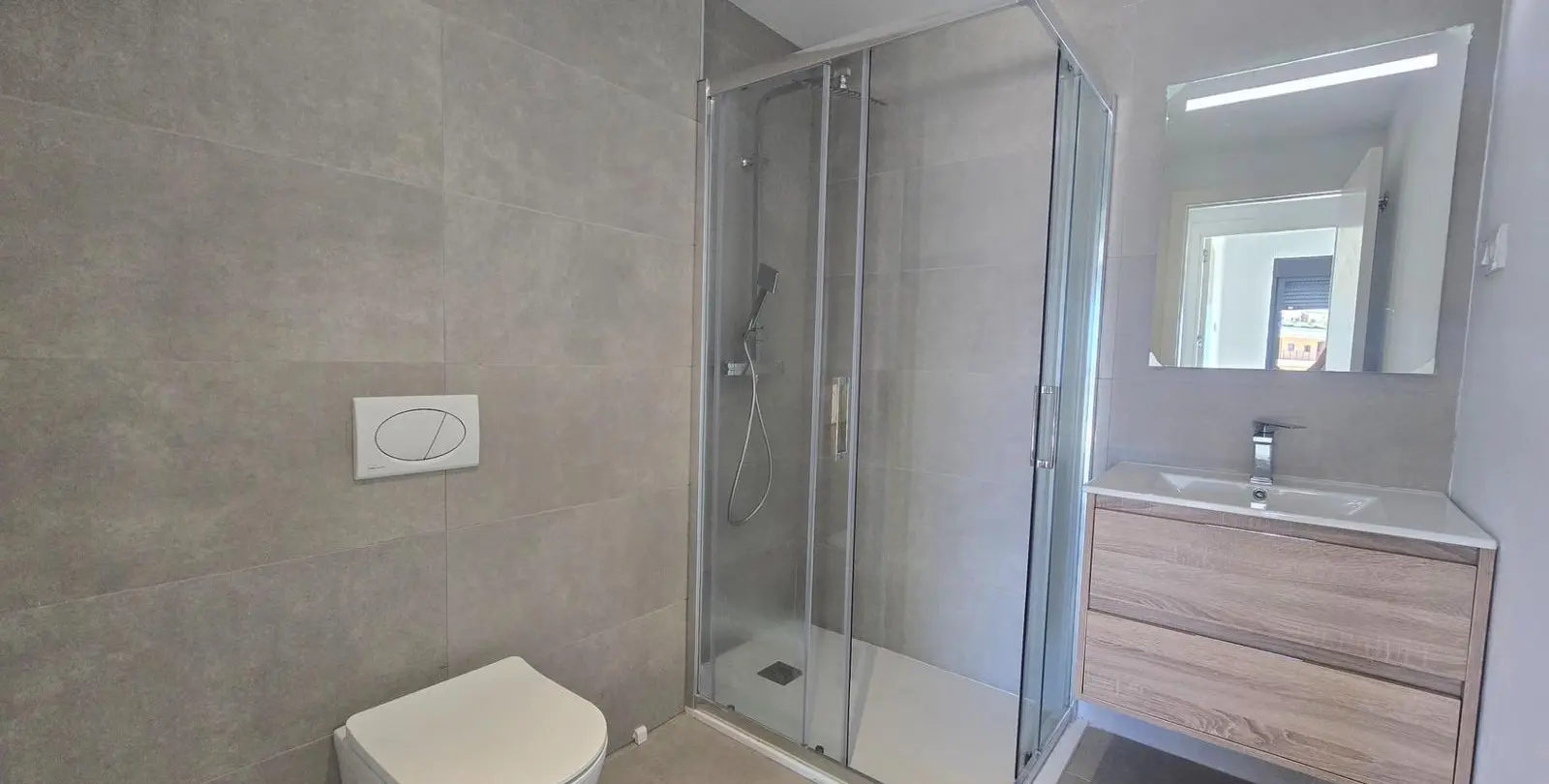 Sale of middle floor apartment in Fuengirola 22