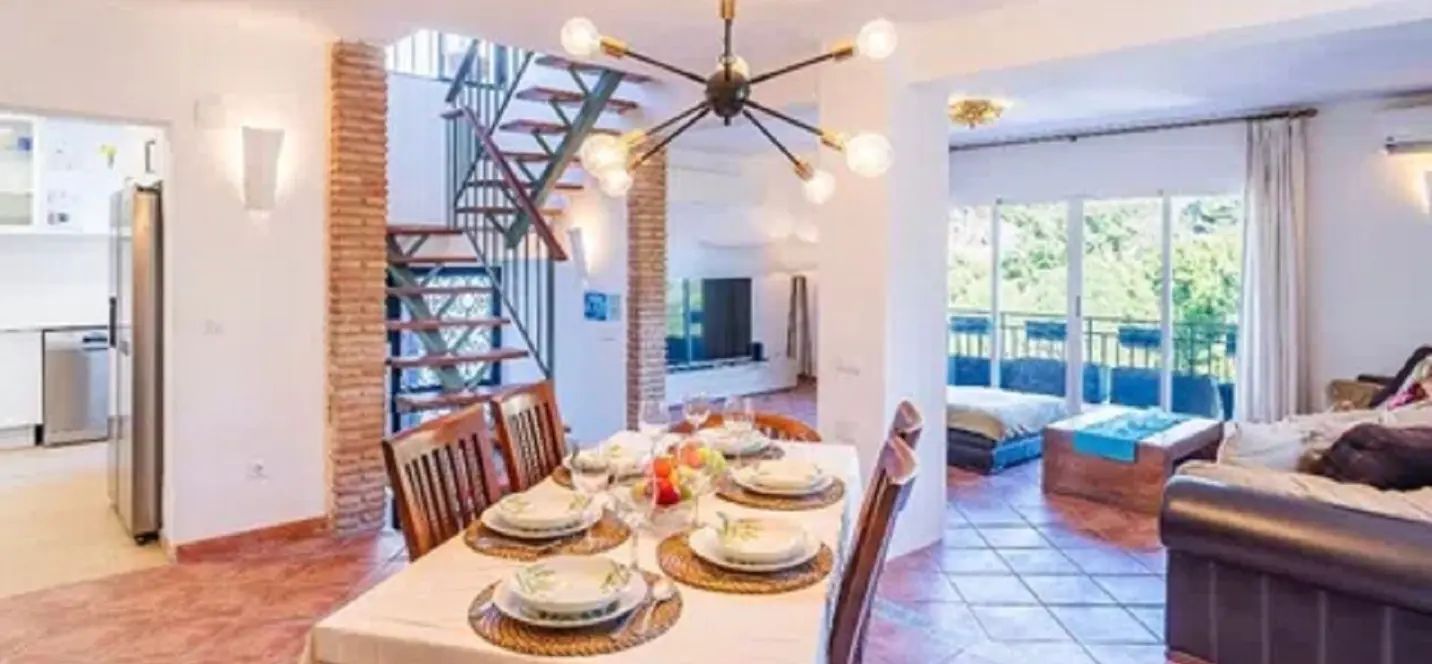 Venta de villa independiente en Málaga Este 3