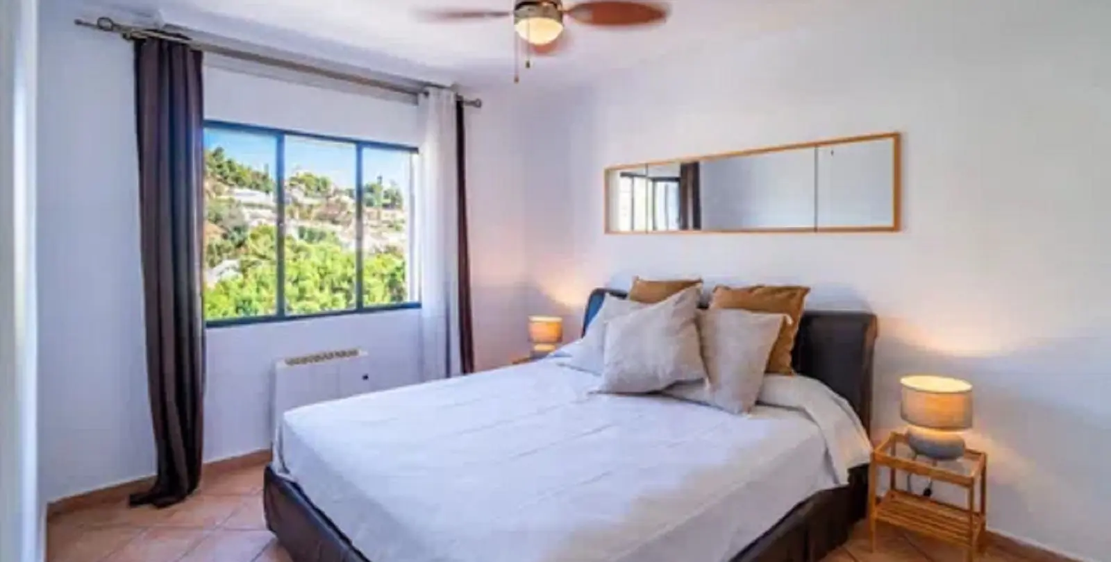 Sale of detached villa in Málaga Este 5