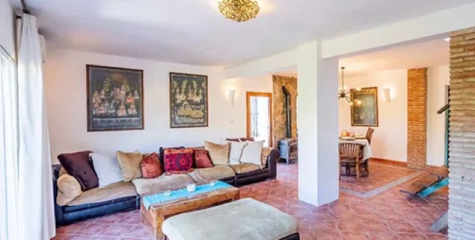 Sale of detached villa in Málaga Este 9