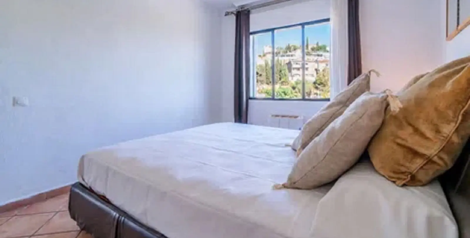 Sale of detached villa in Málaga Este 14