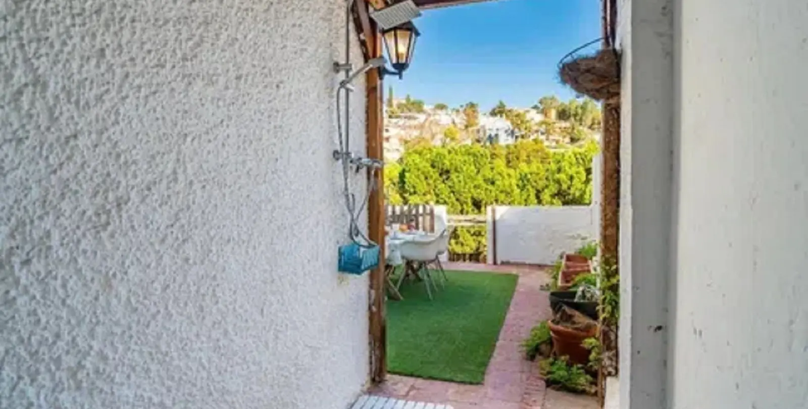 Sale of detached villa in Málaga Este 22