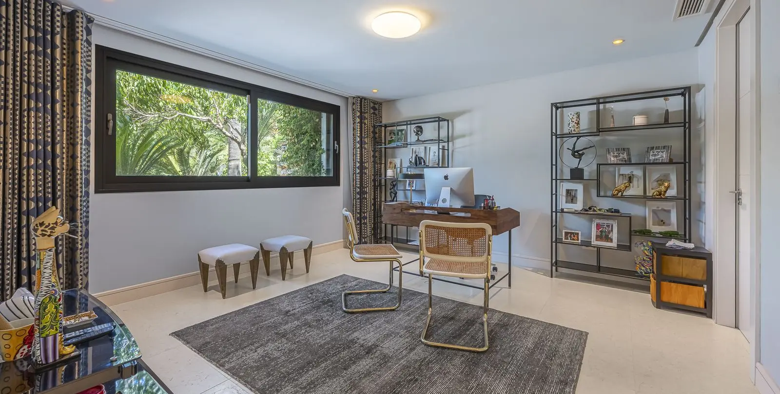 Sale of detached villa in The Golden Mile 20