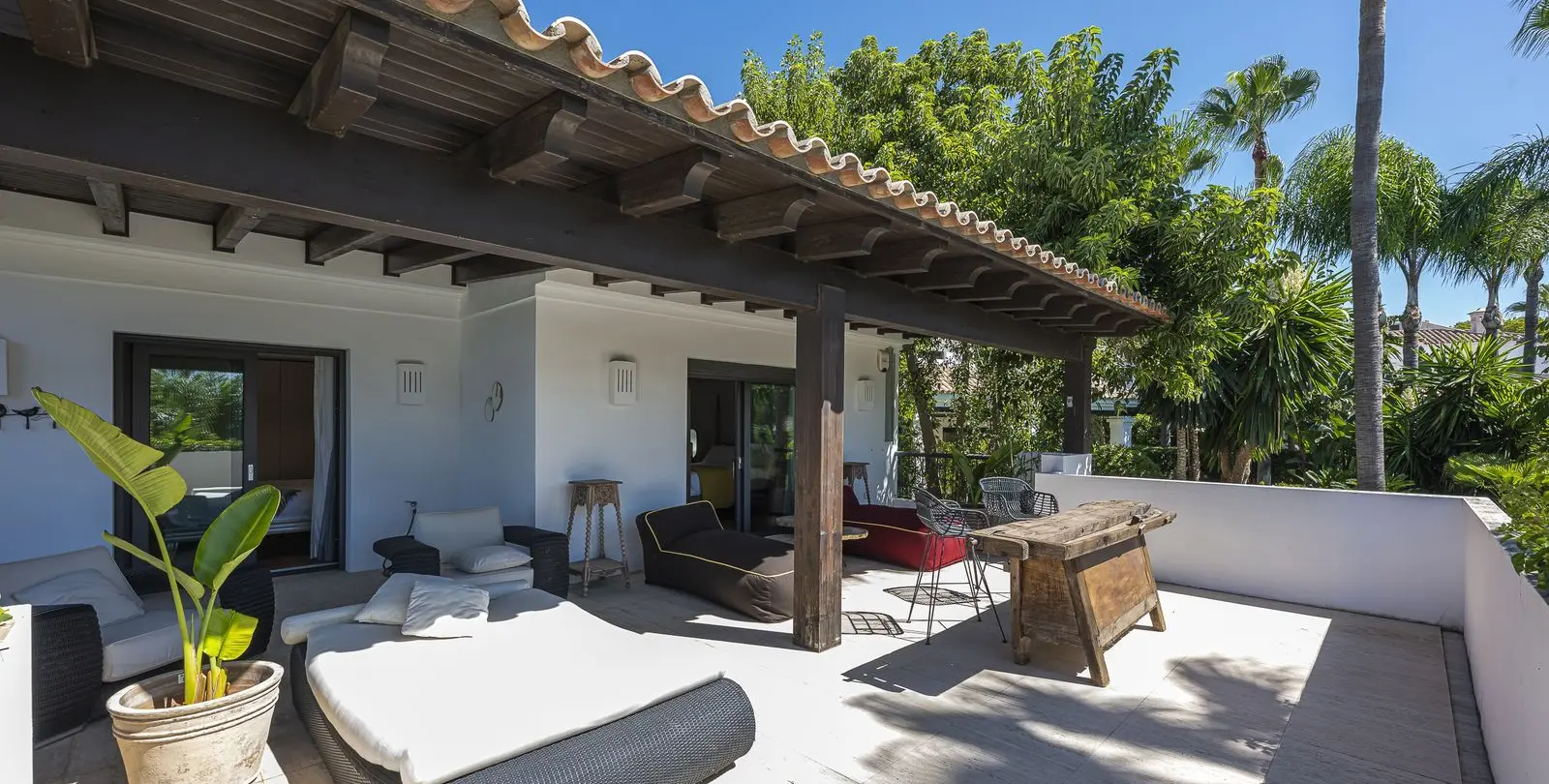 Sale of detached villa in The Golden Mile 39
