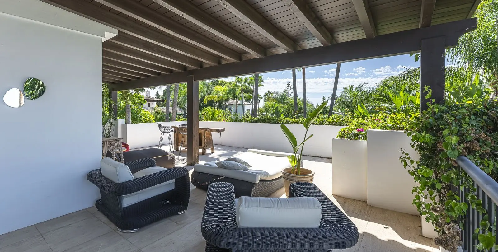 Sale of detached villa in The Golden Mile 40