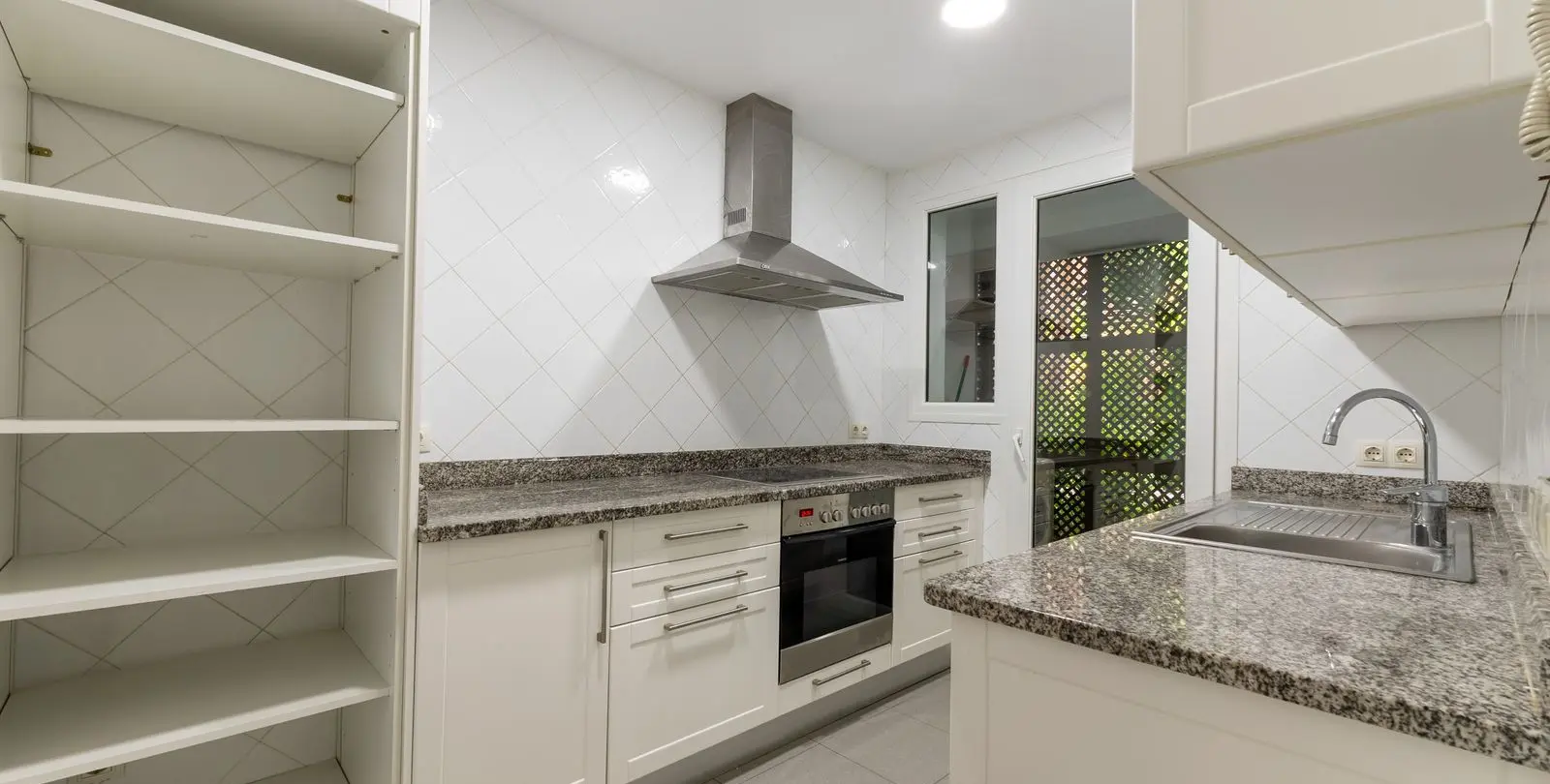 Venta de apartamento en planta baja en Mijas Golf 5