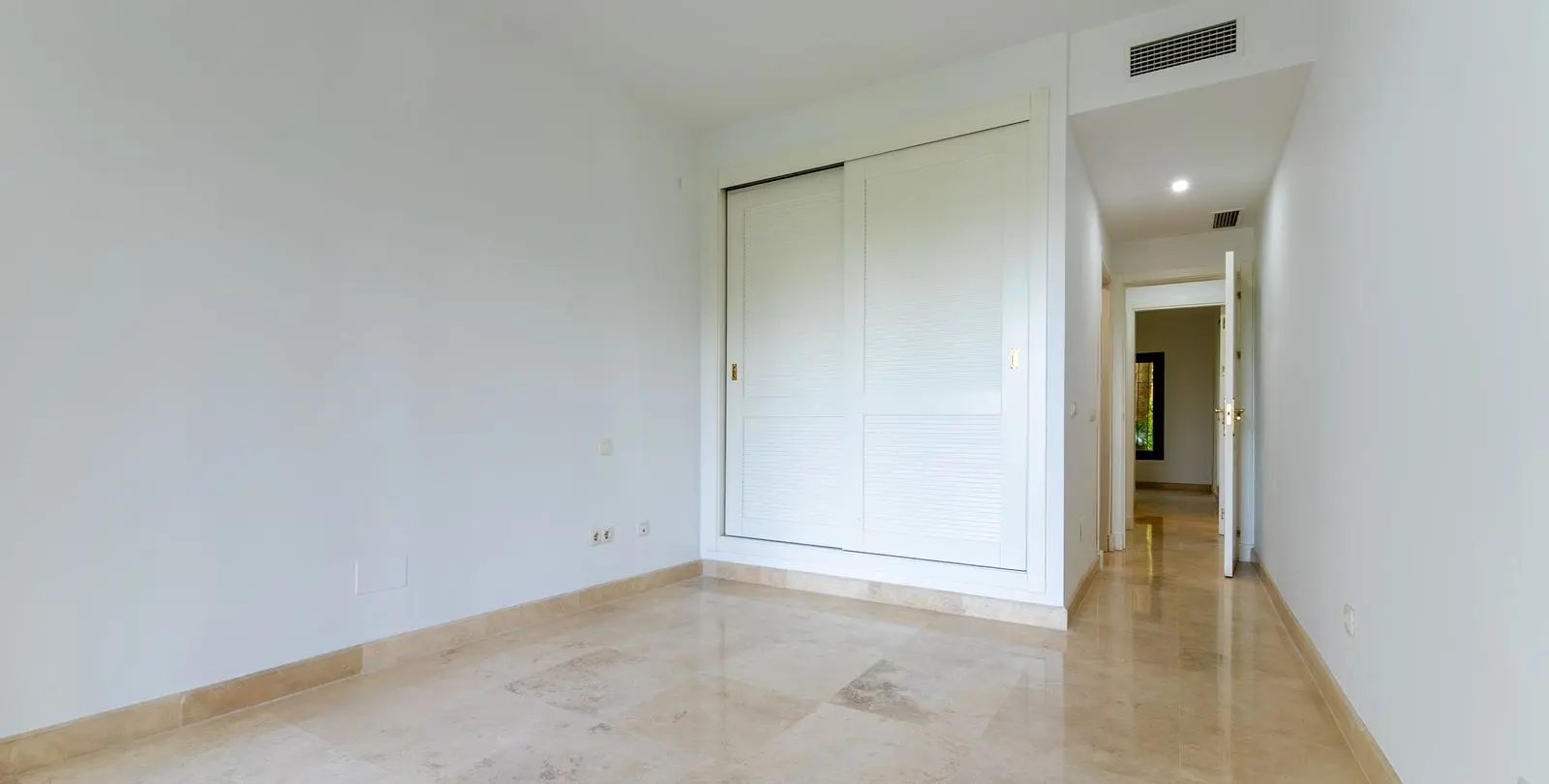 Venta de apartamento en planta baja en Mijas Golf 14