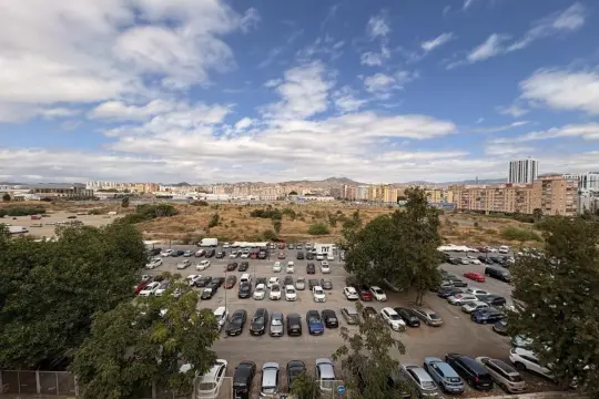 Image 4 thumb