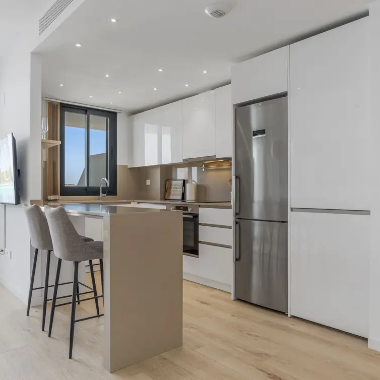 Venta de apartamento en planta media en Estepona