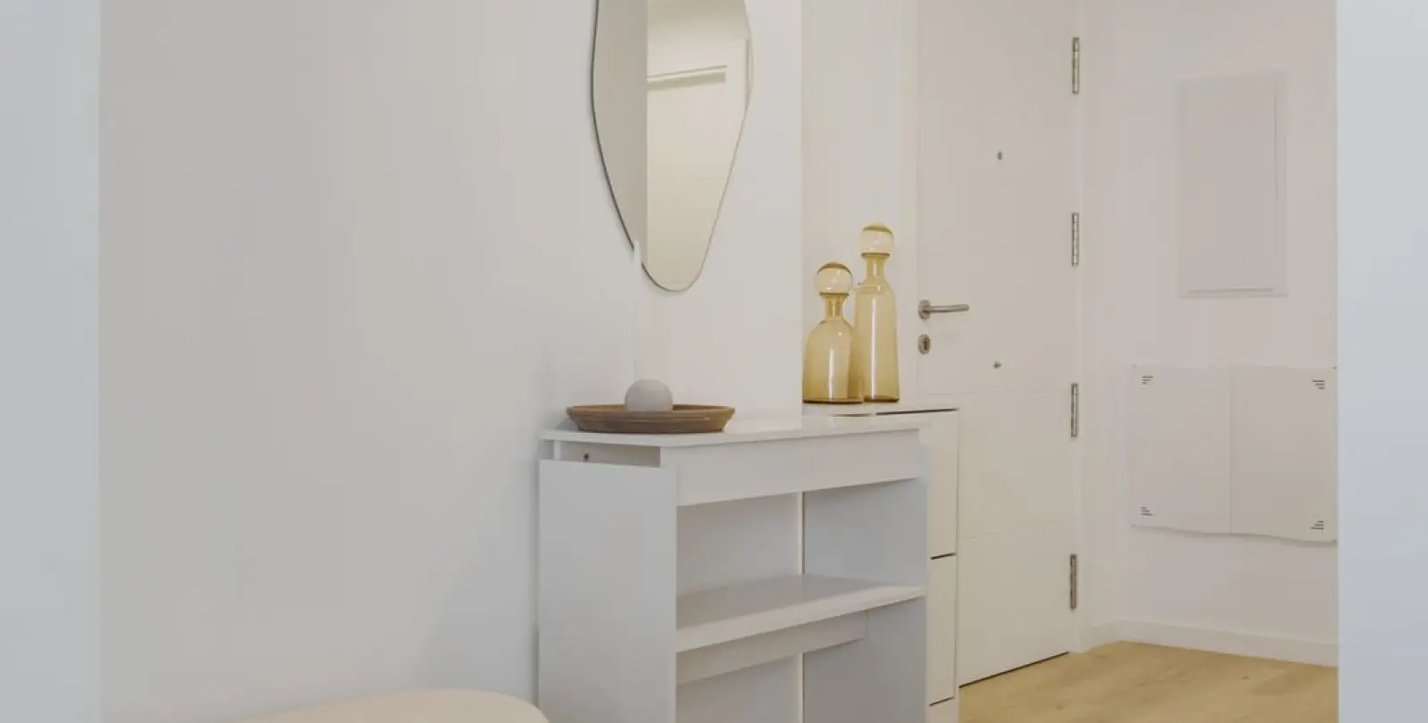 Venta de apartamento en planta media en Estepona 9