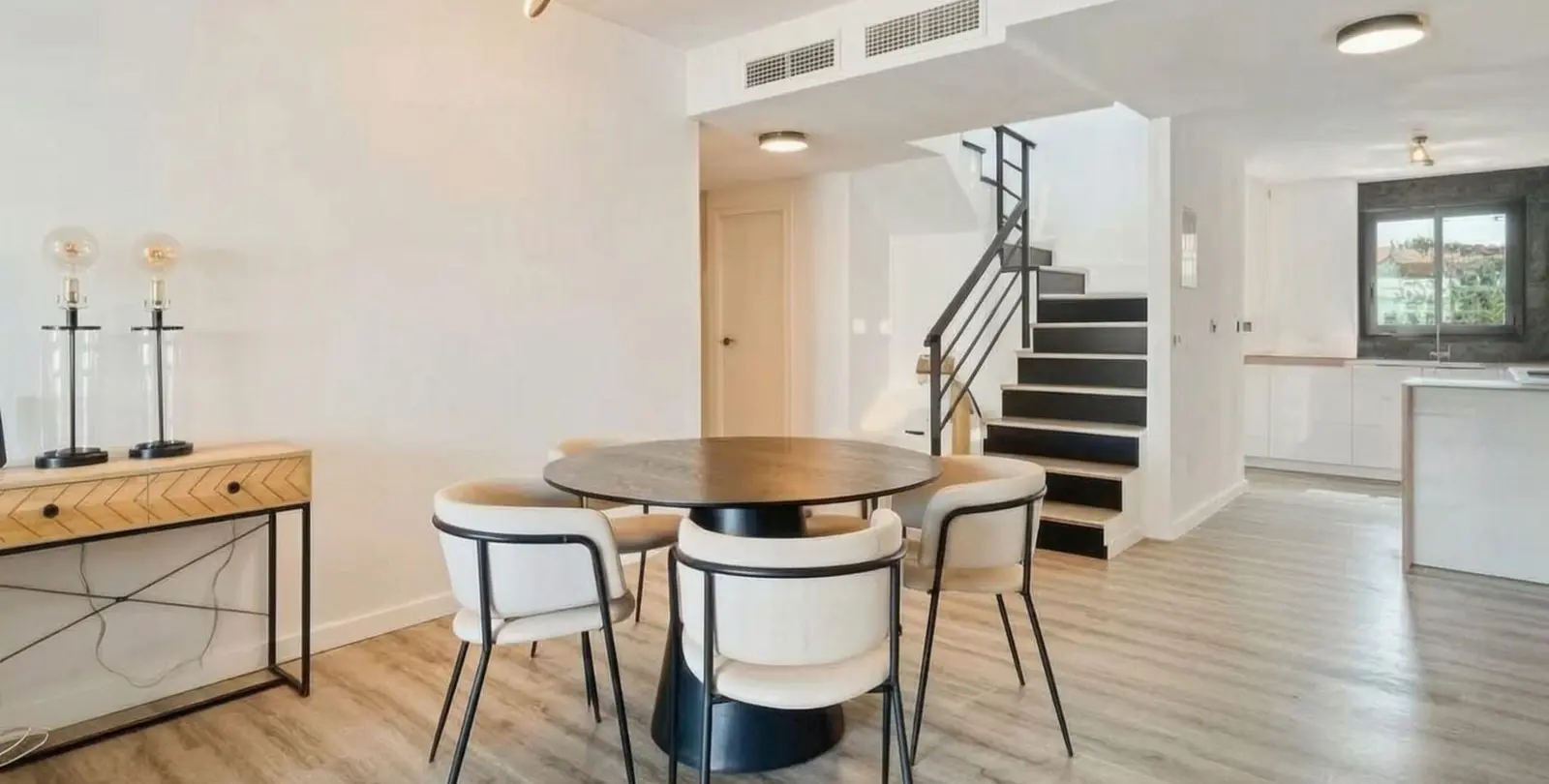 Sale of duplex in Selwo 1