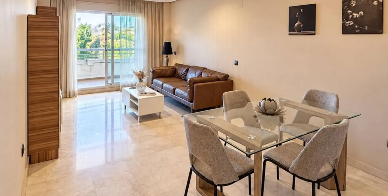 Продажа апартаментов на среднем этаже в Estepona 2