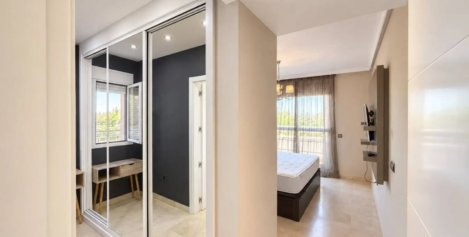Продажа апартаментов на среднем этаже в Estepona 12