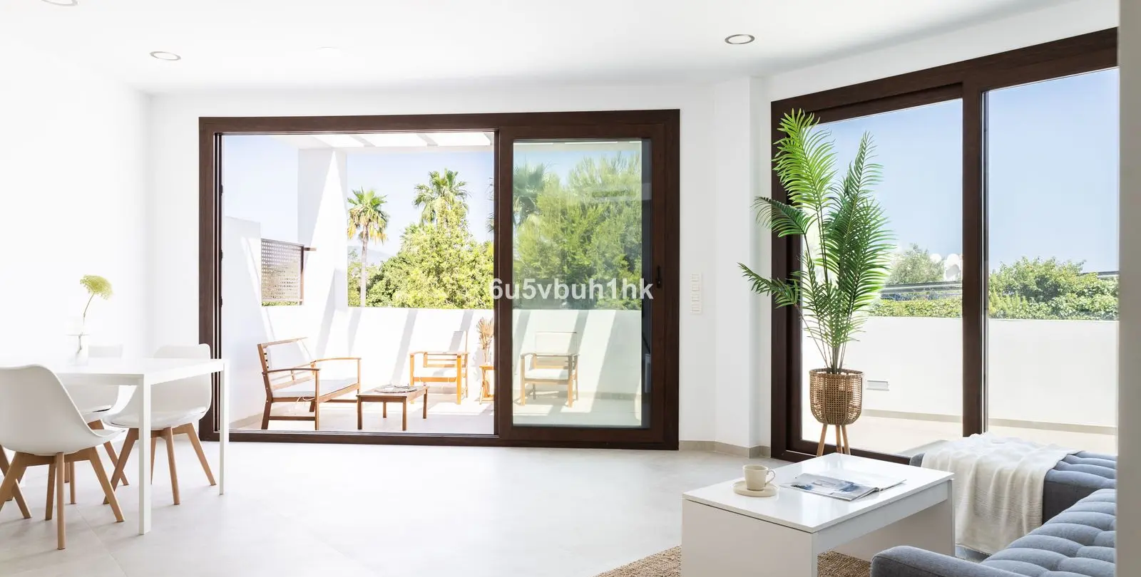Продажа двухуровневых апартаментов в Nerja 3