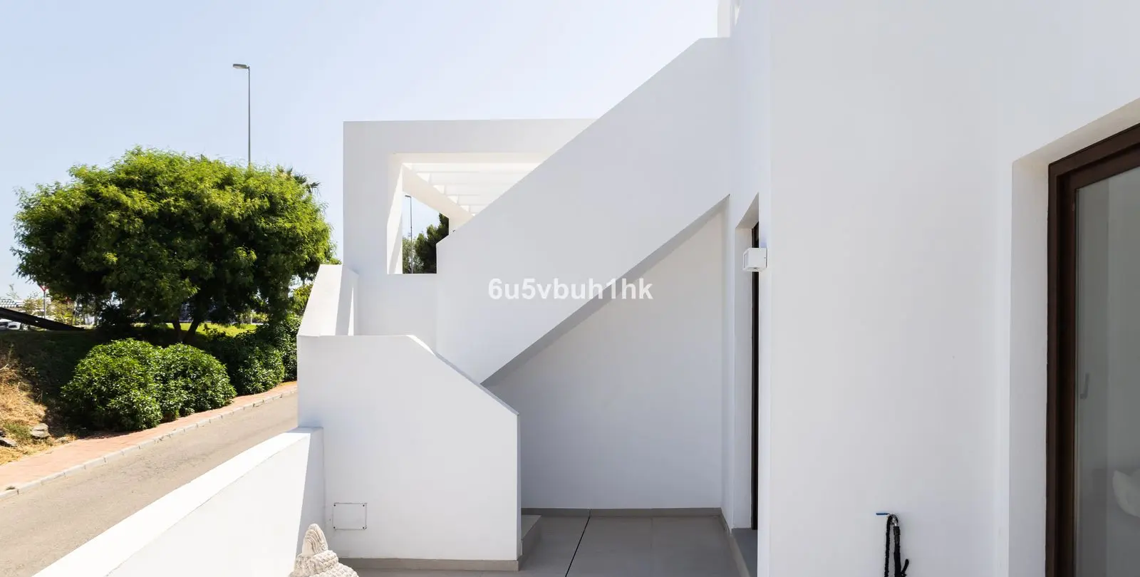 Продажа двухуровневых апартаментов в Nerja 30