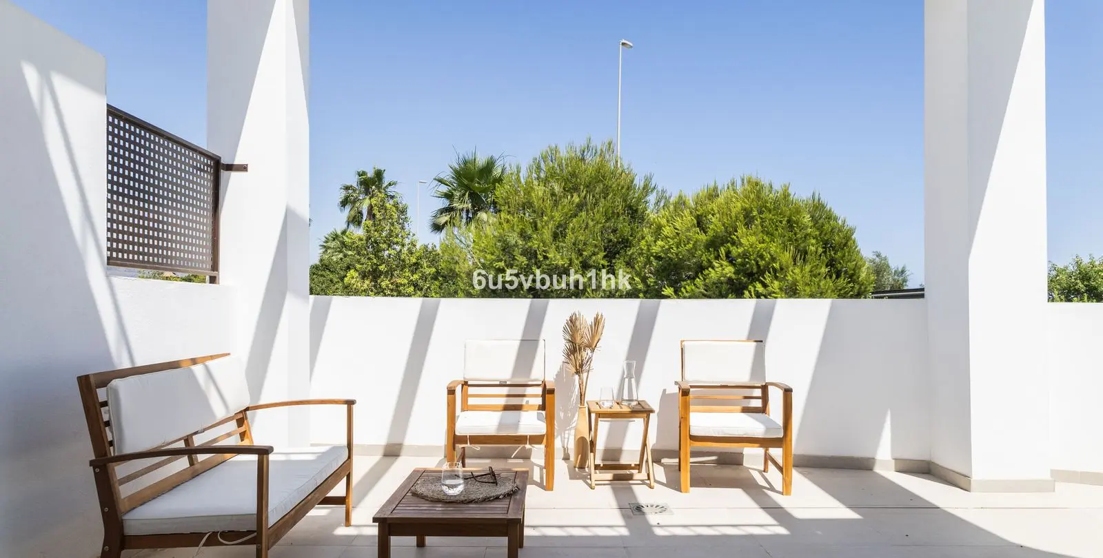 Продажа двухуровневых апартаментов в Nerja 34