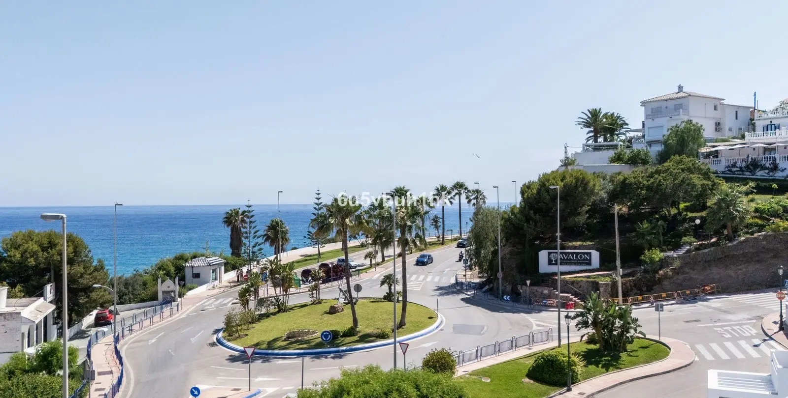 Продажа двухуровневых апартаментов в Nerja 45