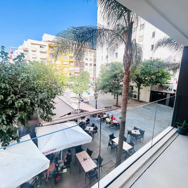 Venta de apartamento en planta media en Estepona