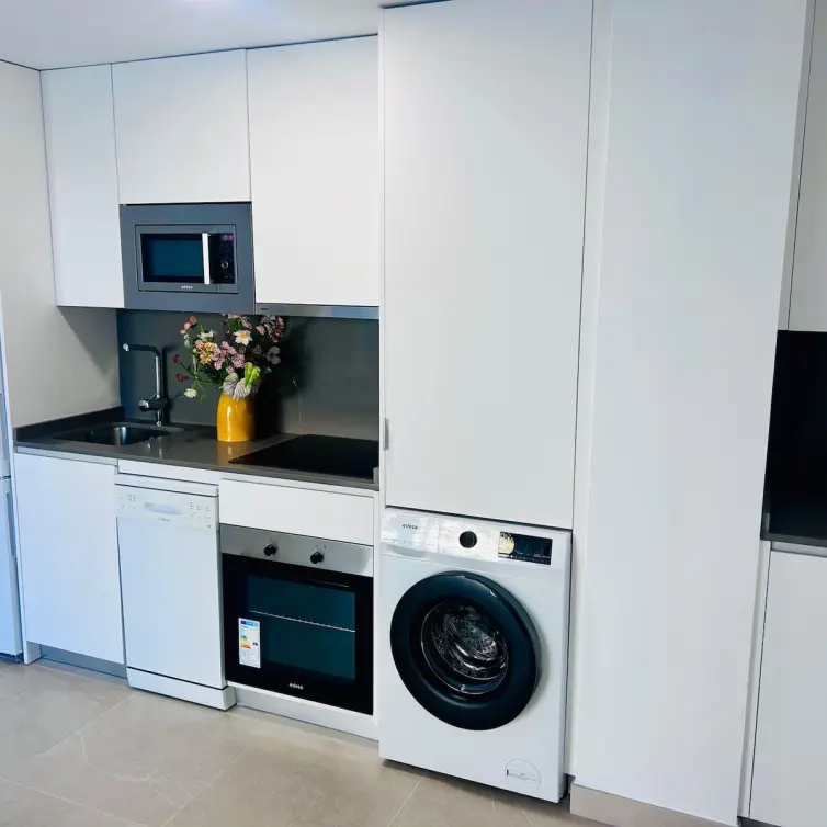 Venta de apartamento en planta media en Estepona