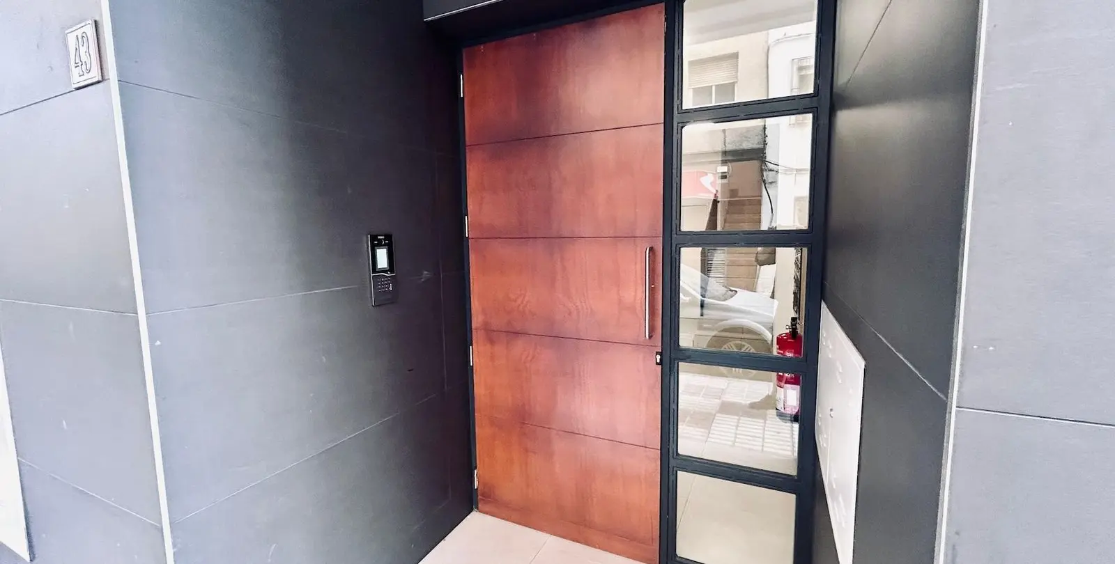 Venta de apartamento en planta media en Estepona 20