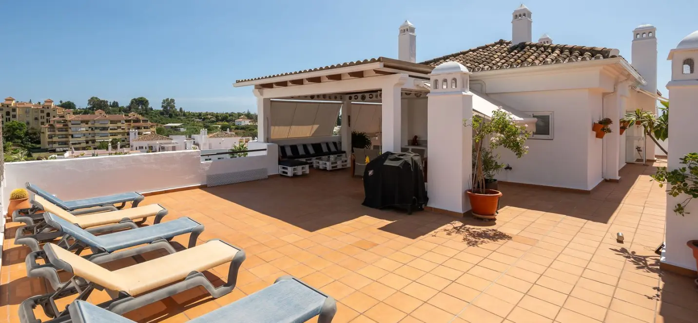 Venta de ático dúplex en Selwo 0