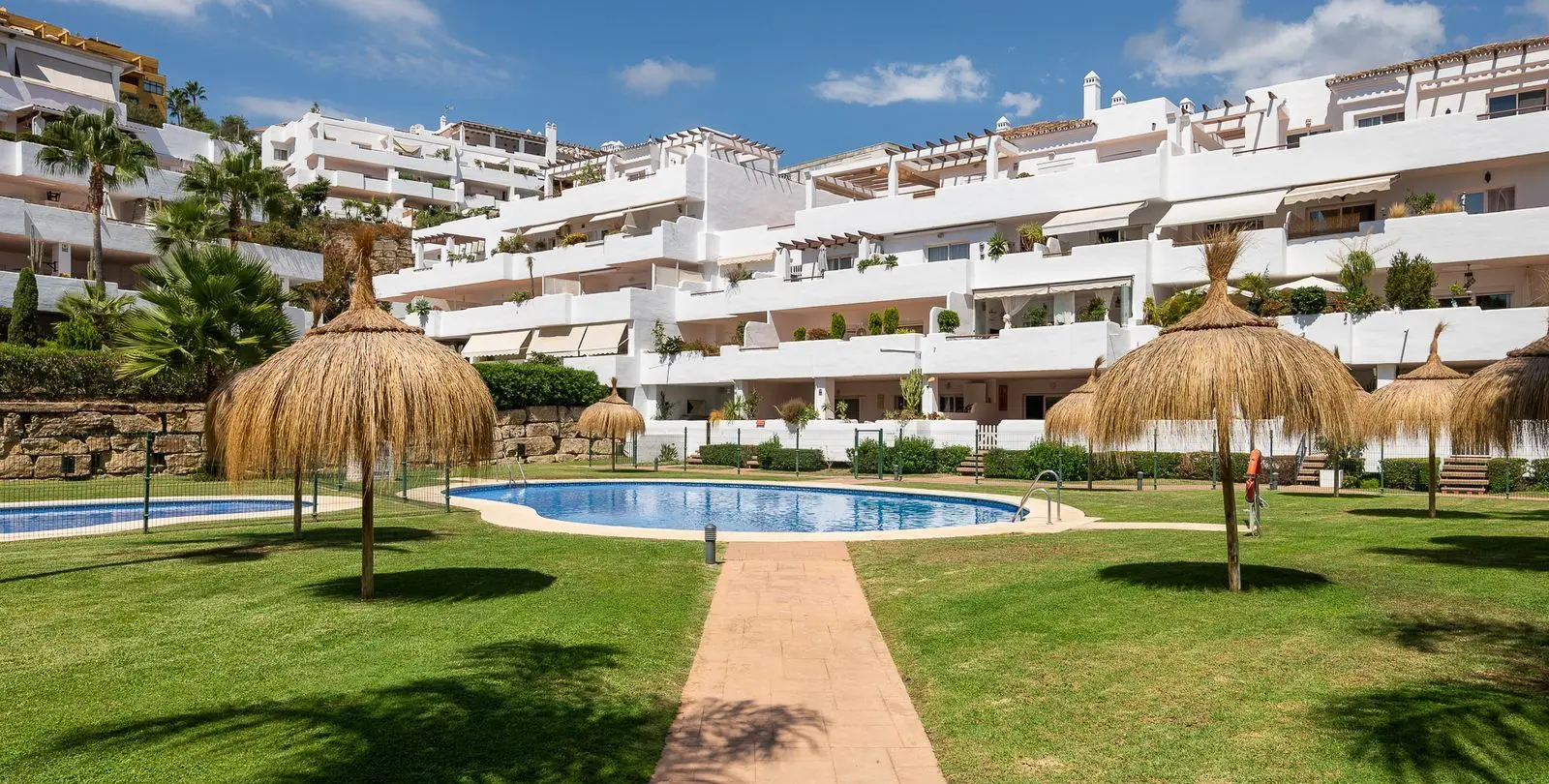 Venta de ático dúplex en Selwo 18
