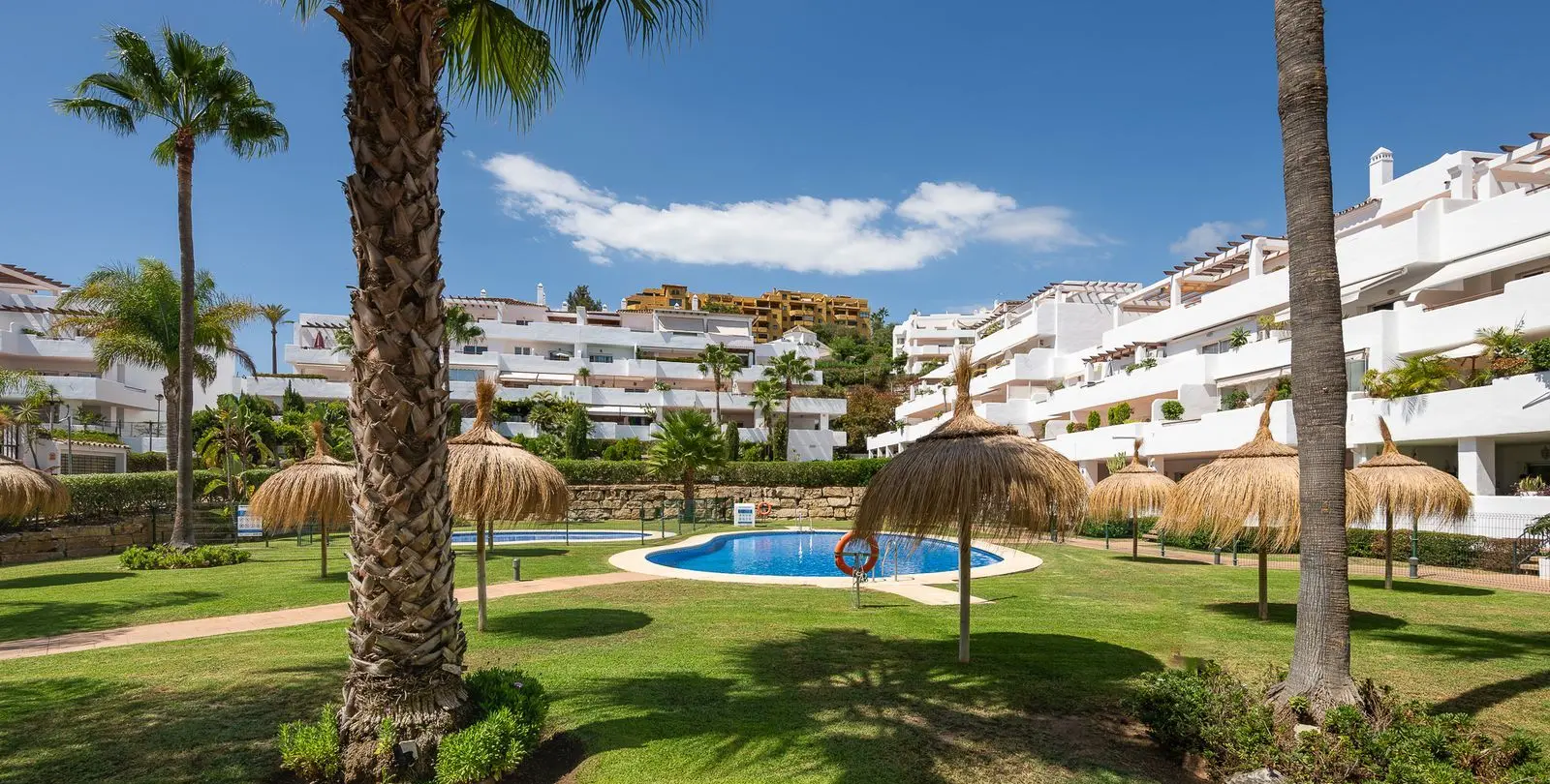 Venta de ático dúplex en Selwo 36