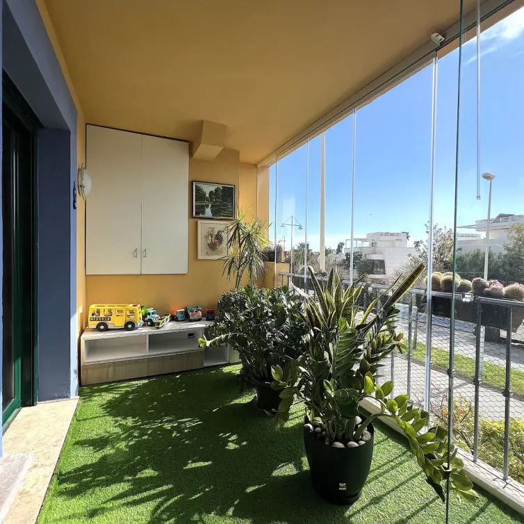 Продажа апартаментов на среднем этаже в San Pedro de Alcántara