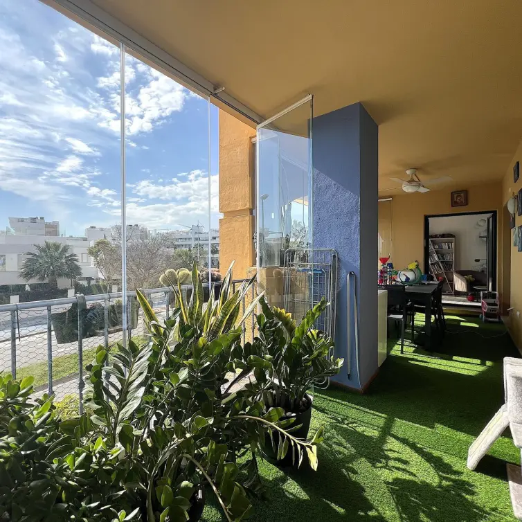 Продажа апартаментов на среднем этаже в San Pedro de Alcántara