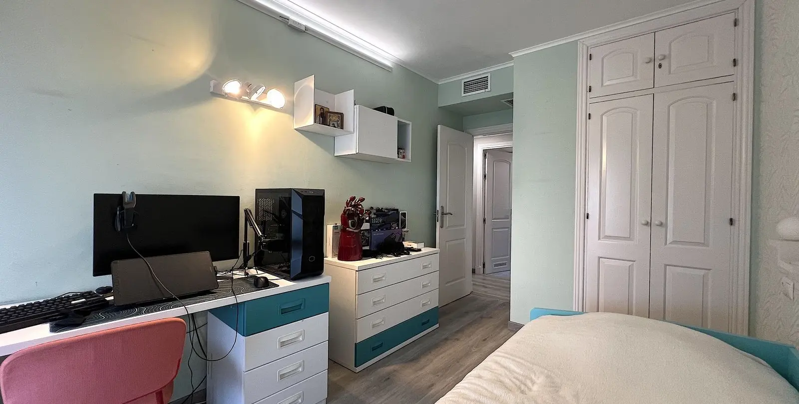 Продажа апартаментов на среднем этаже в San Pedro de Alcántara 10