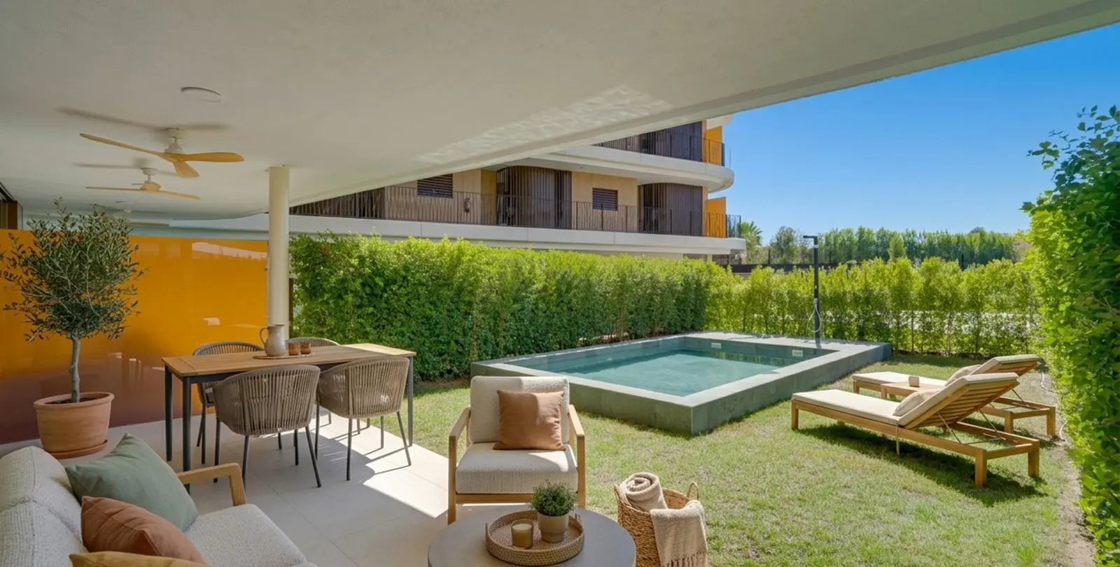 Sale of ground floor apartment in Higueron 1