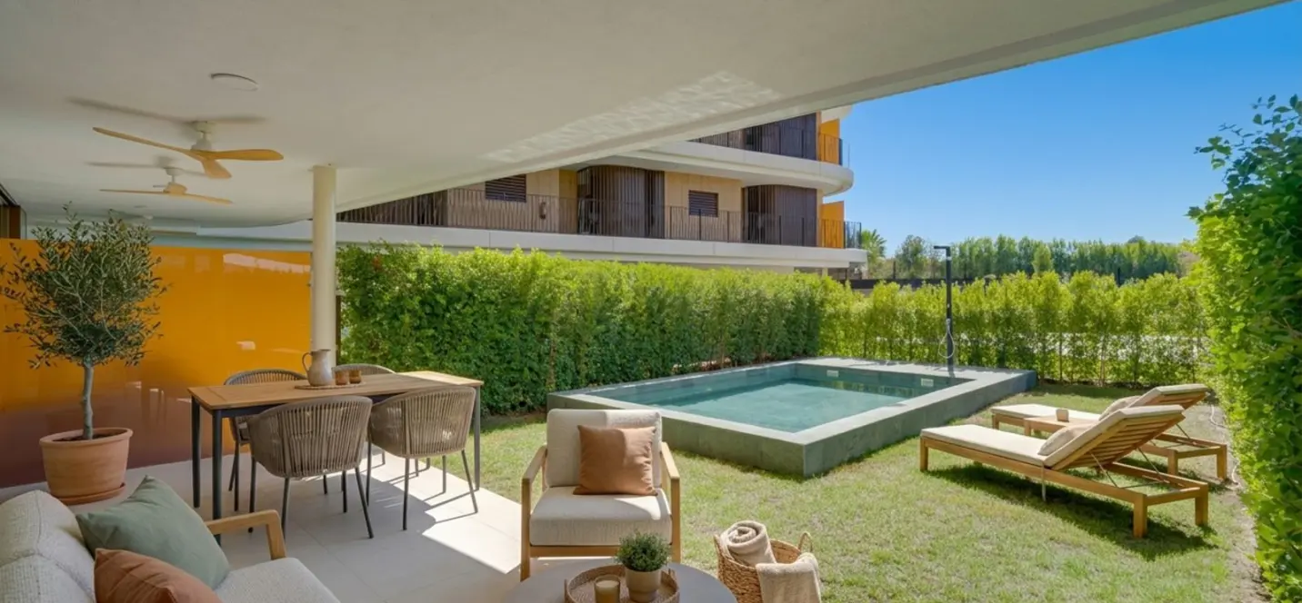 Sale of ground floor apartment in Higueron 0