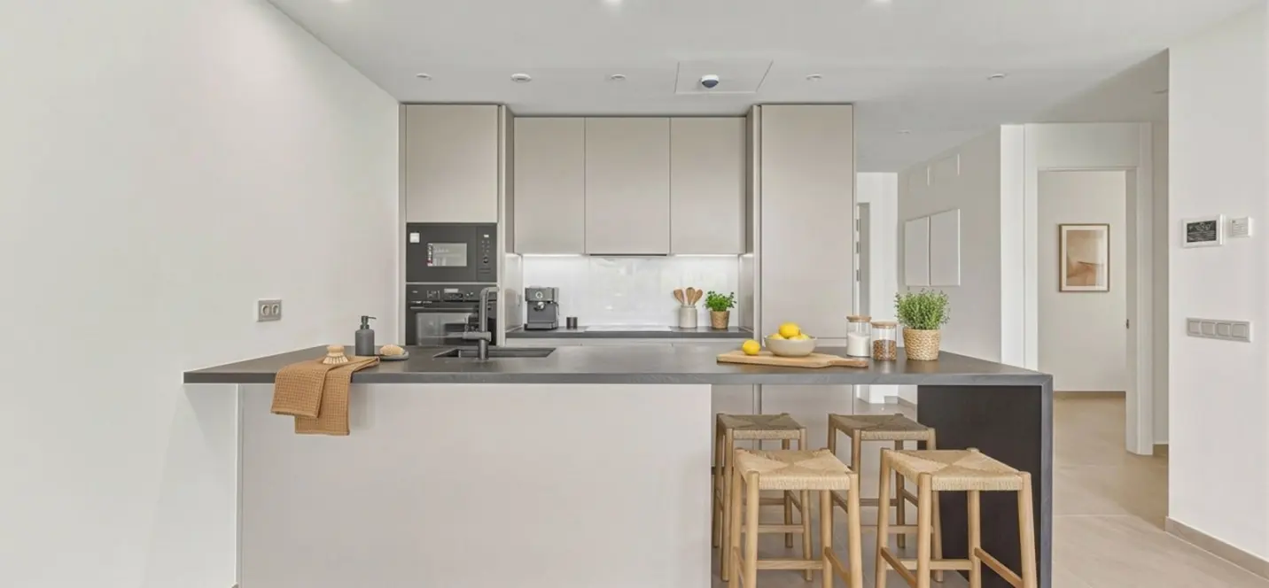 Sale of ground floor apartment in Higueron 4