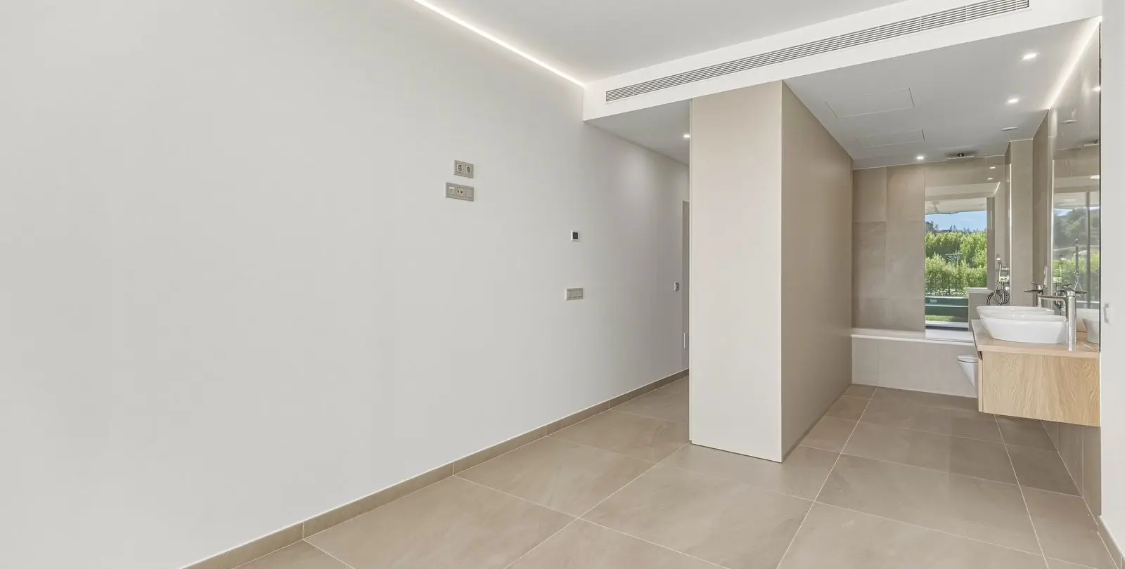 Sale of ground floor apartment in Higueron 16