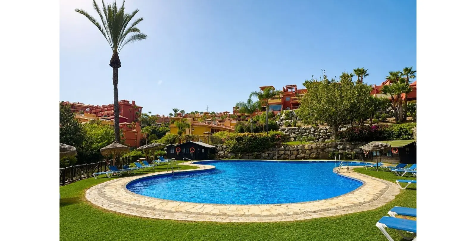 Venta de ático dúplex en Marbella 25